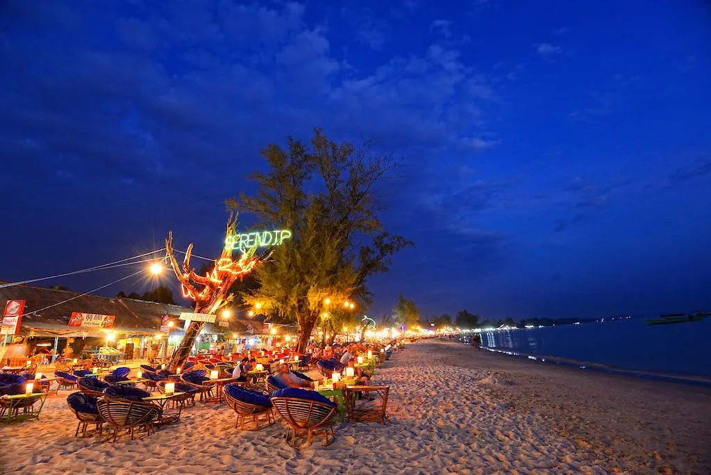 Hotel Nataya Sihanoukville 4*,